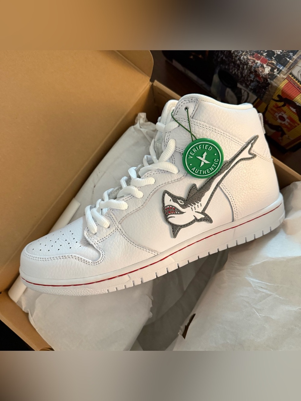 Oski x Nike SB Dunk High Great White Shark DC8908-105 Men’s Sneakers Size 11 NIB